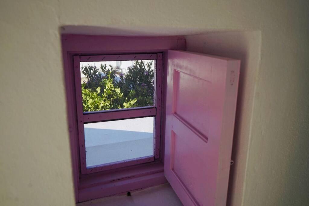 לקניה The Summer Pink House מראה חיצוני תמונה